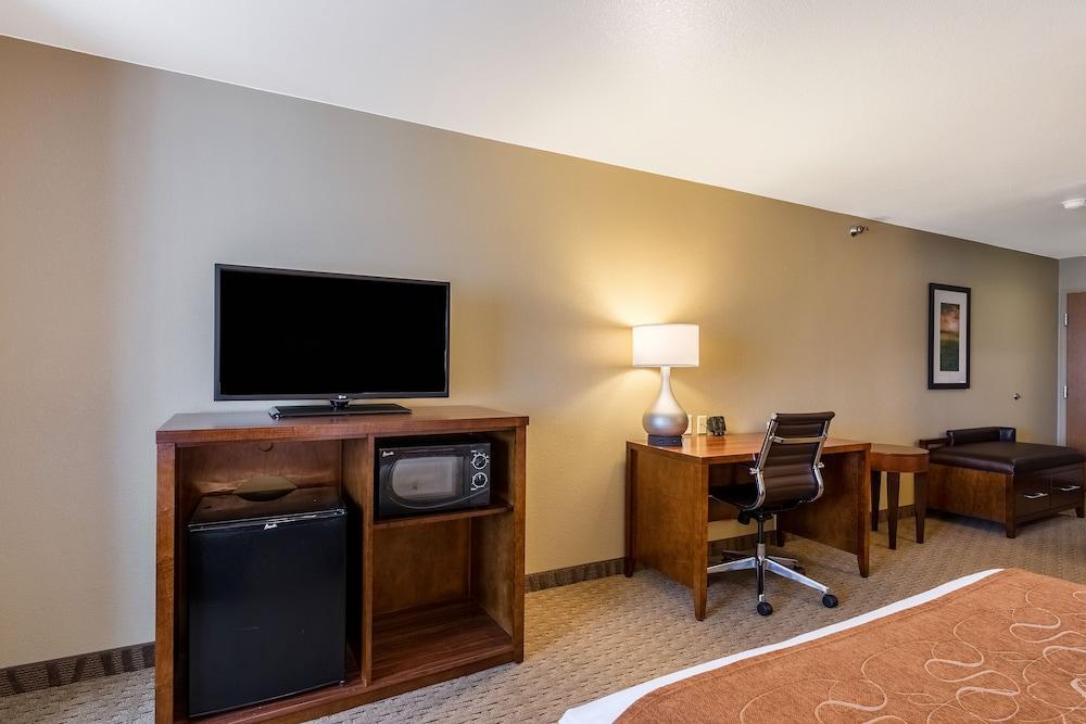 Comfort Suites Burlington Esterno foto