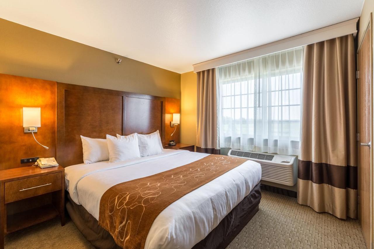 Comfort Suites Burlington Esterno foto