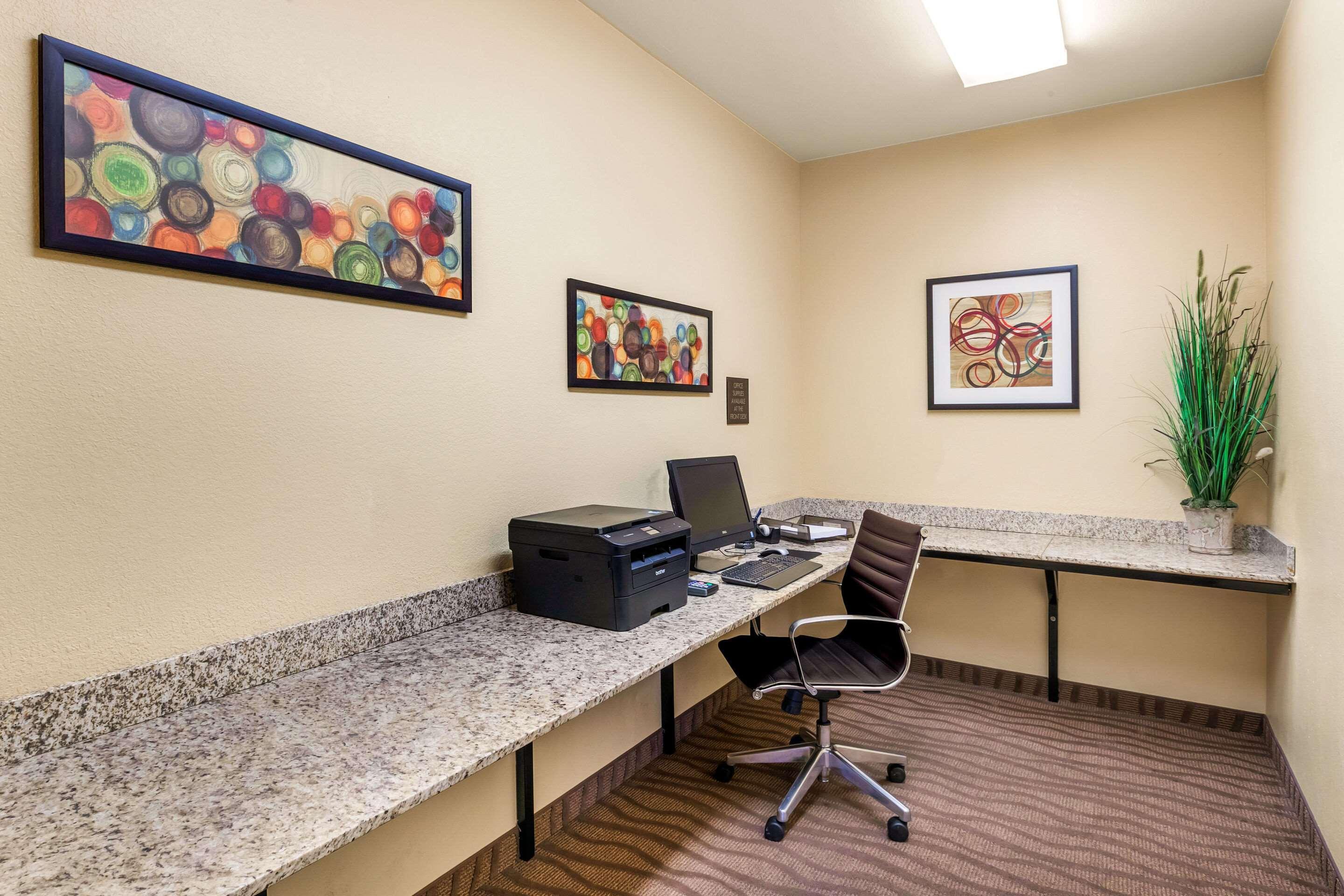 Comfort Suites Burlington Esterno foto