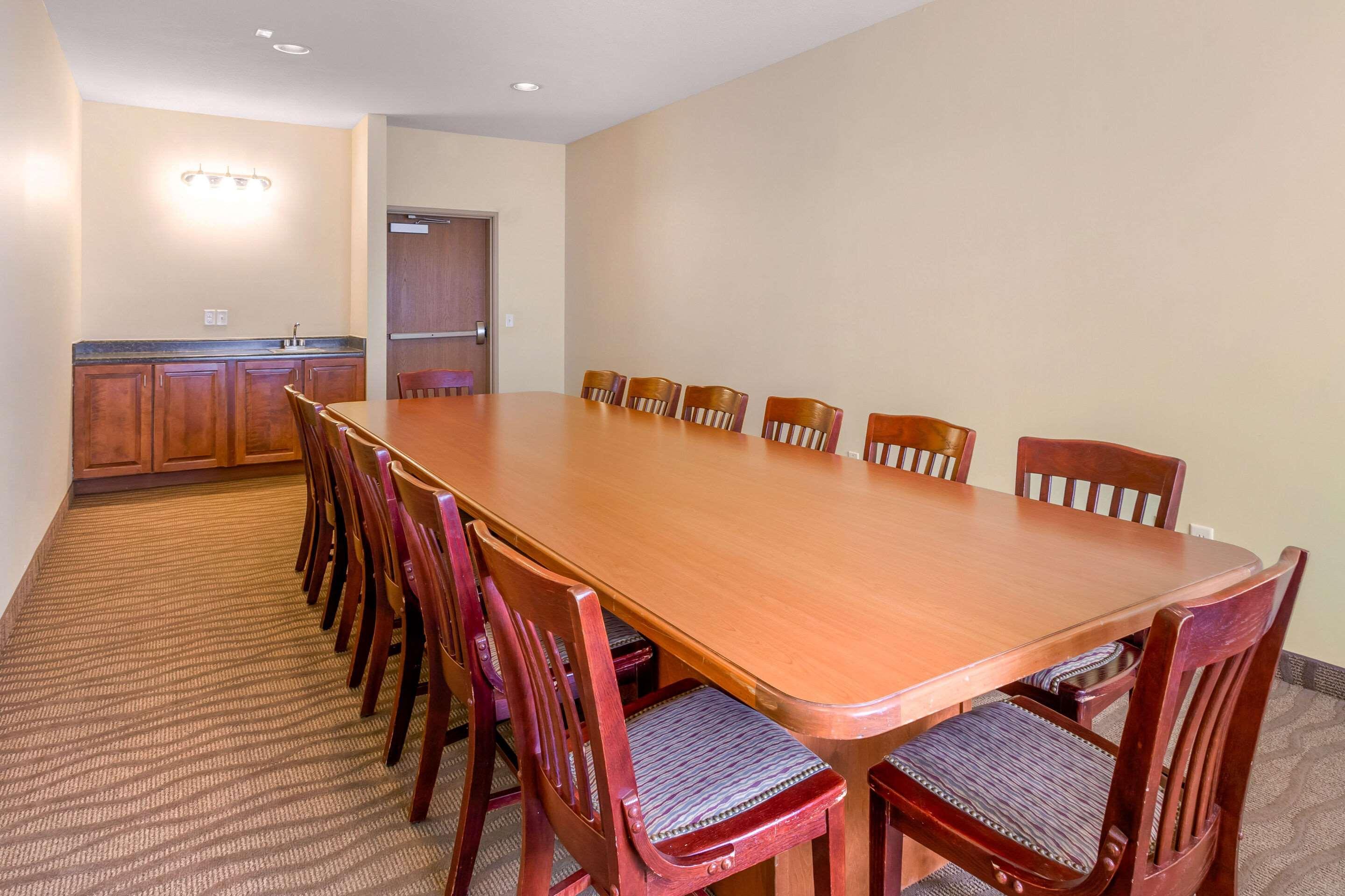 Comfort Suites Burlington Esterno foto